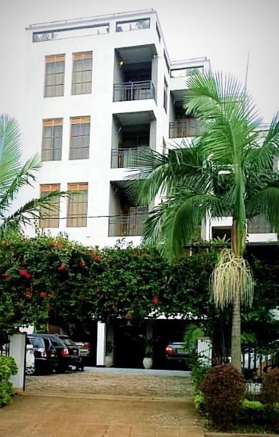 Asante Hotel Жизени Екстериор снимка